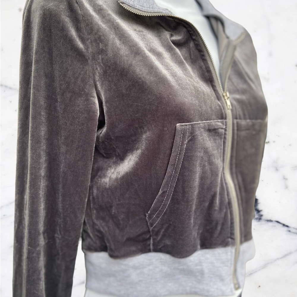 Velvet Jacket - Picture 3 of 6